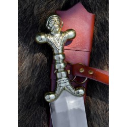 Keltiska långa svärd med skida